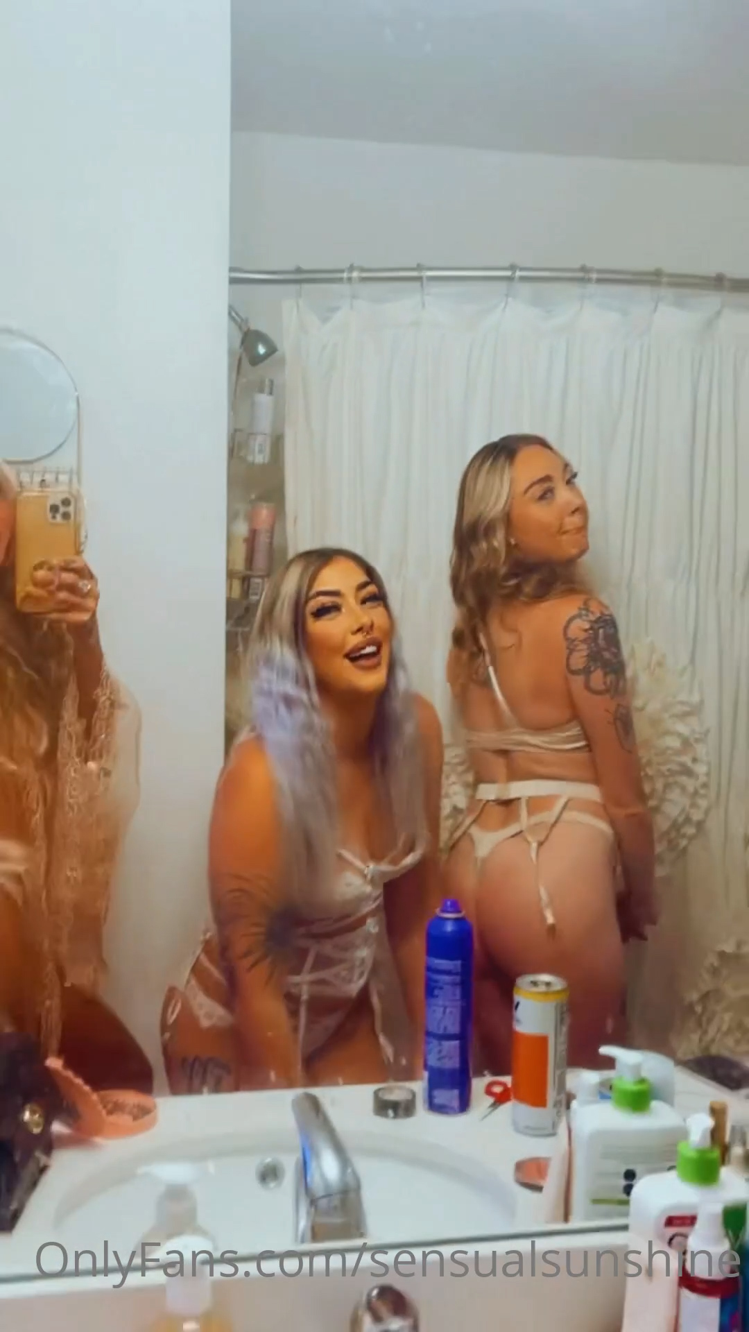 Shanin Blake/Sensualsunshine lesbian play video Onlyfans  so hot